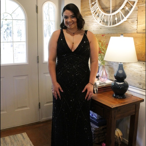 Prom dress !!!!!! - Picture 1 of 3